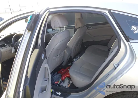 2016 Hyundai Sonata Se z USA, uszkodzony, nr VIN 5NPE24AF7GH301243